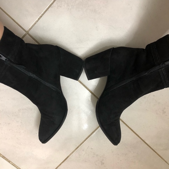 Stuart Weitzman Booties🎀 - Picture 5 of 6